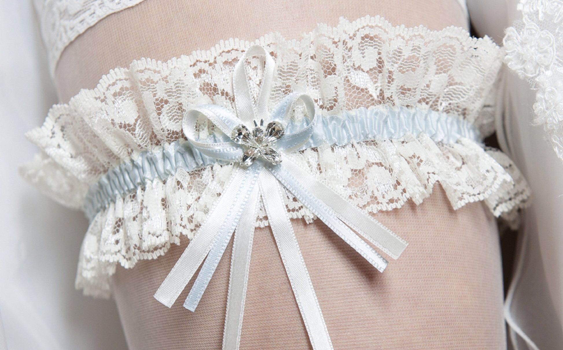Bridal garter