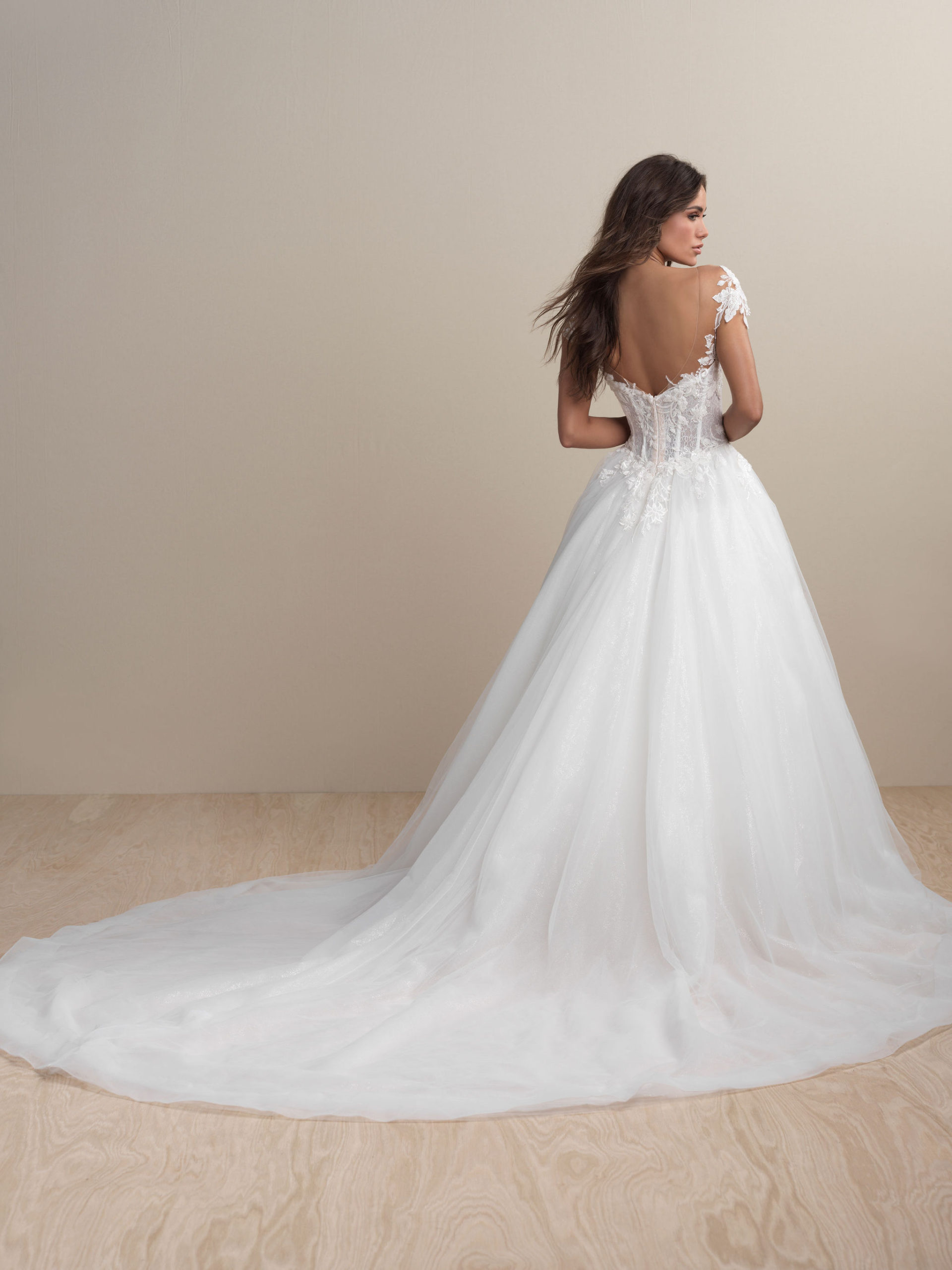 abella-paulina-e155-wedding-dress