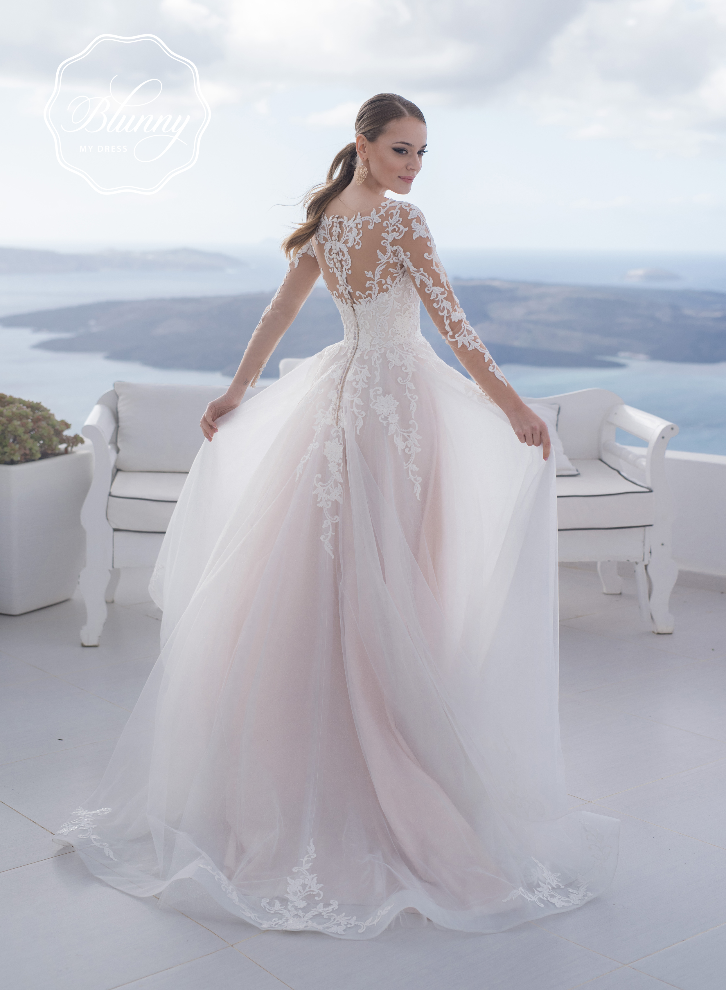 blunny-naviblue-liza-21011-wedding-dress